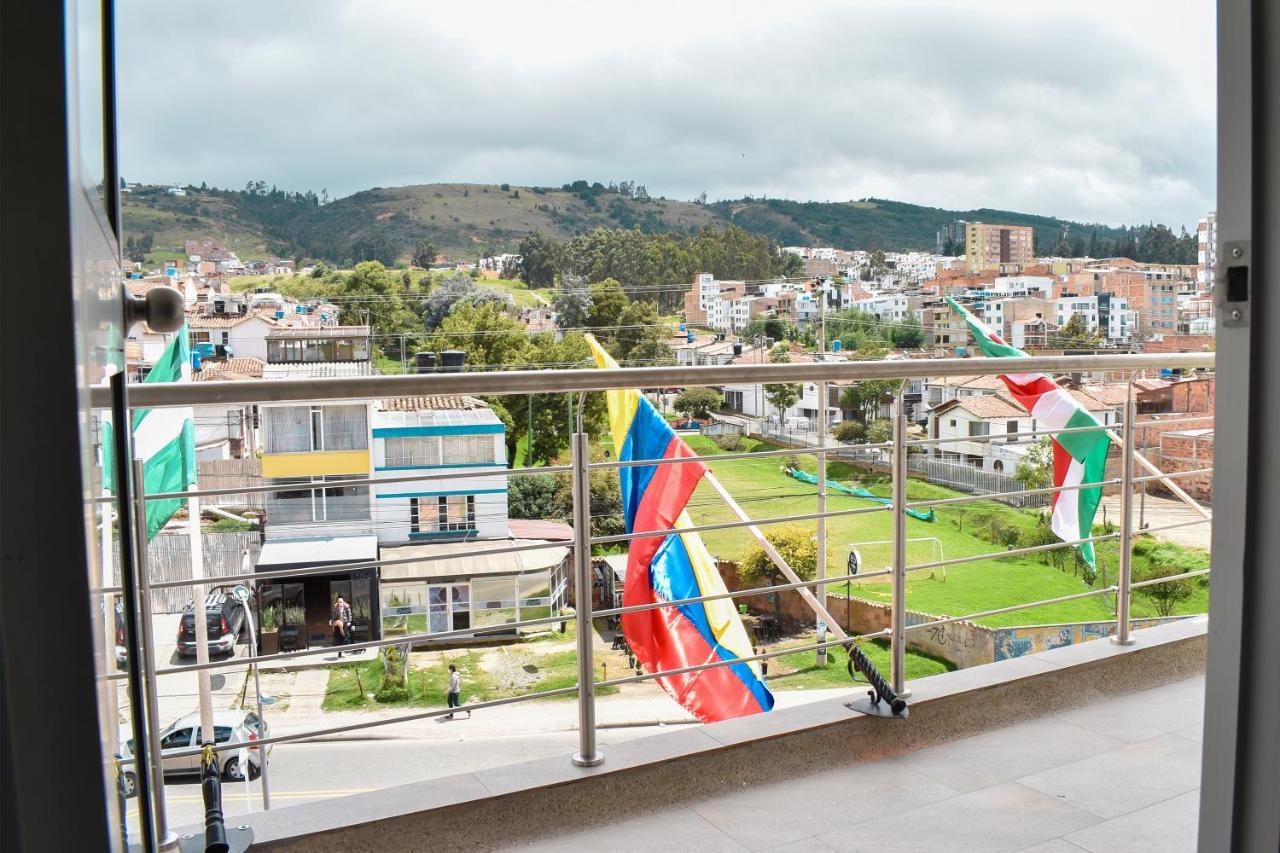 Hotel Hacienda Casa Vieja 通哈 外观 照片